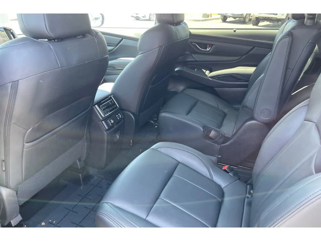 Certified Used 2025 Ice Silver Metallic Subaru Onyx Edition Touring image 14