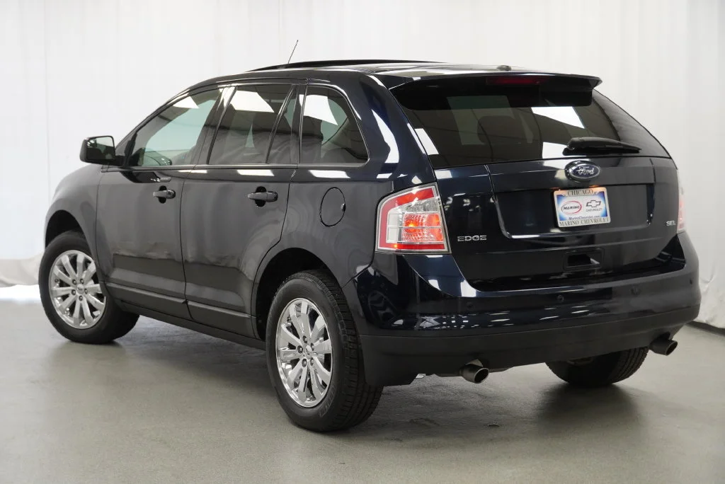 Used 2010 Black Ford SEL image 17