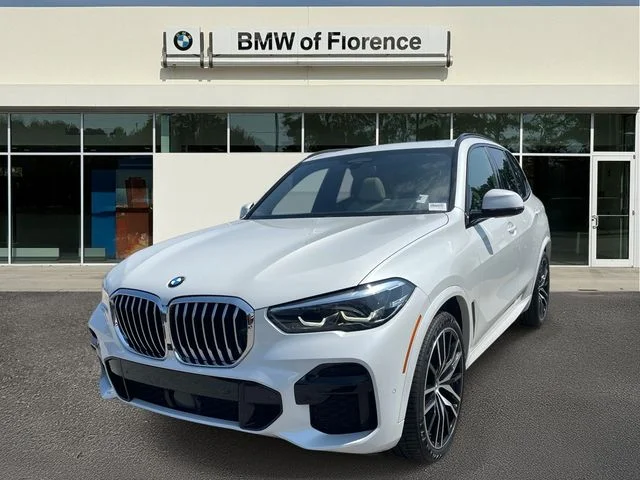 Used 2022 White BMW sDrive40i image 3
