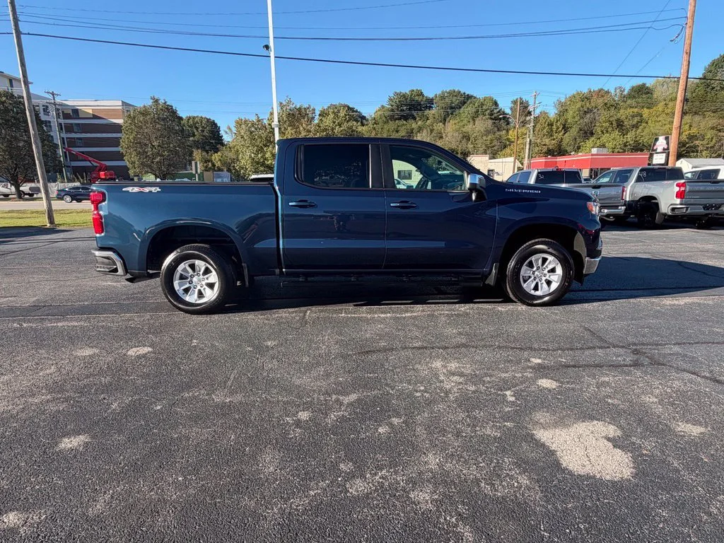 Used 2023 NORTHSKY BLUE METALLIC Chevrolet LT image 8