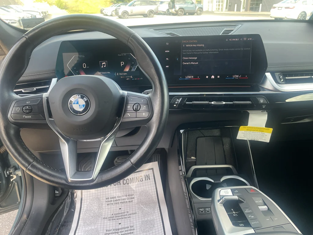 Used 2024 Cape York Green Metallic BMW xDrive28i image 15