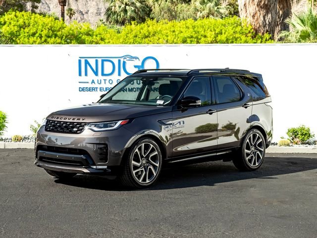 2025 Land Rover Discovery P300 Dynamic SE's photo