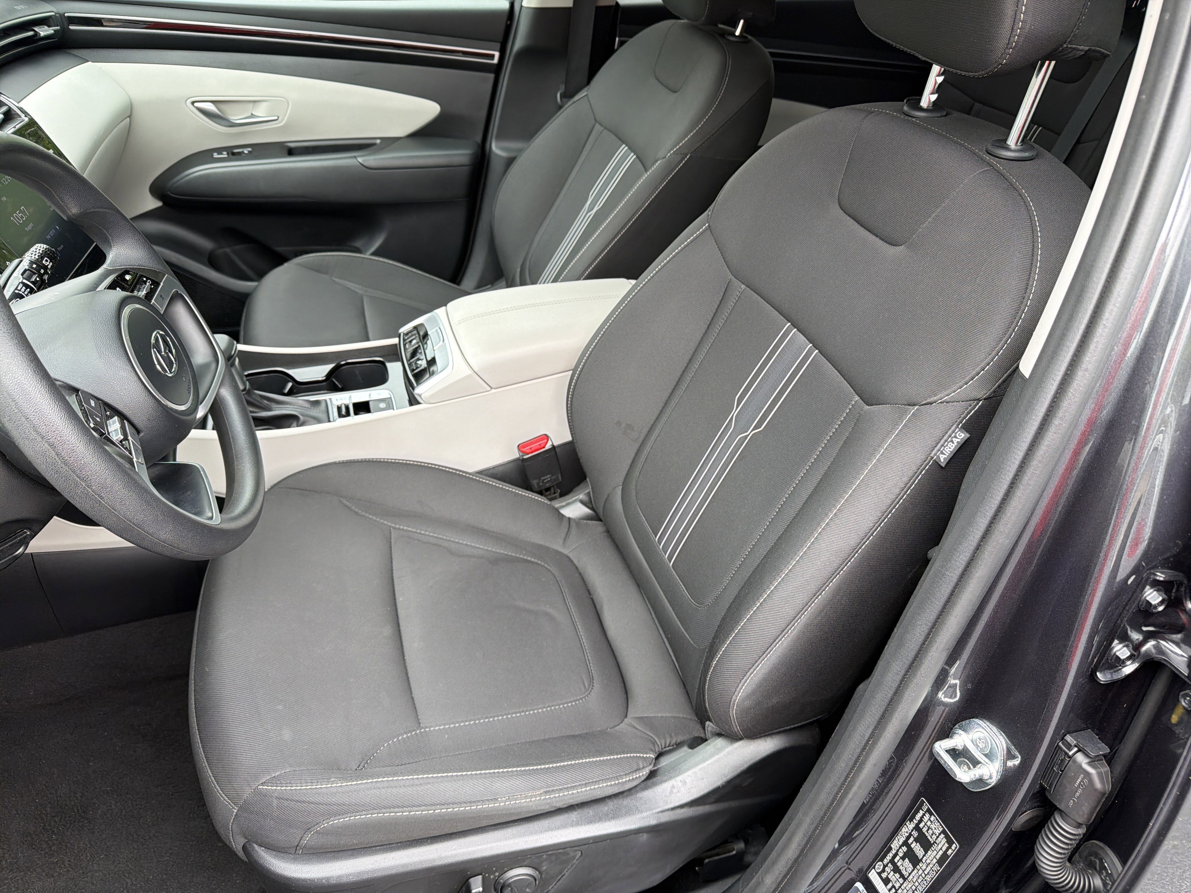 Used 2024 Dark Gray Metallic Hyundai SEL image 14