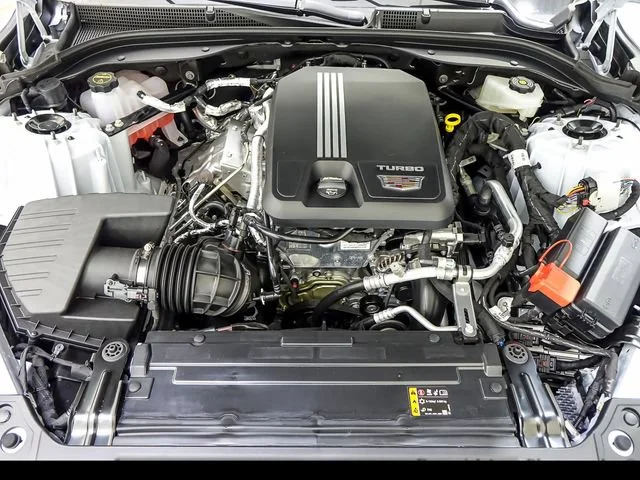 New 2026 Vibrant White Tricoat Cadillac Premium Luxury image 22