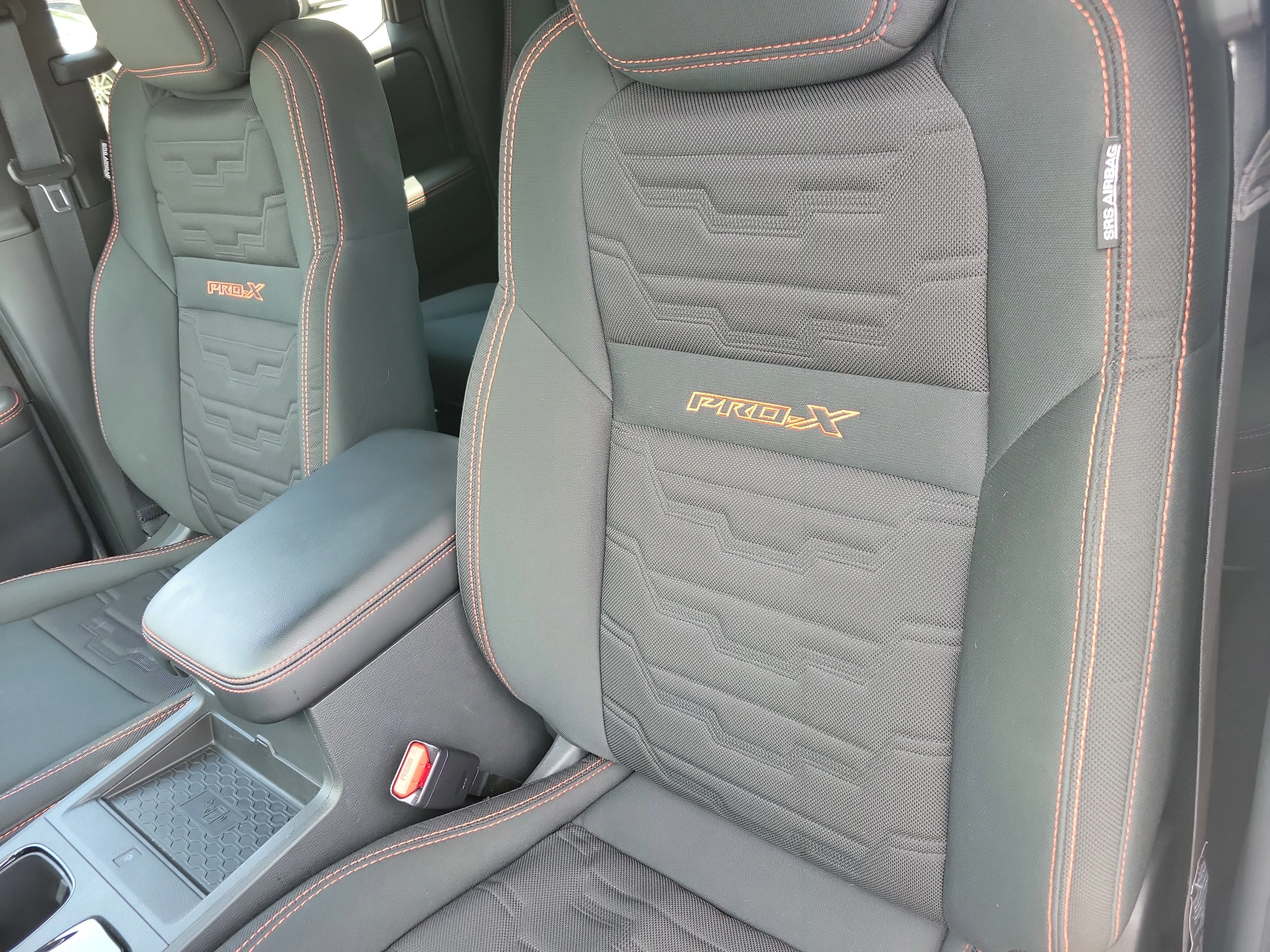 Used 2025 Boulder Gray Pearl Nissan PRO-X image 7