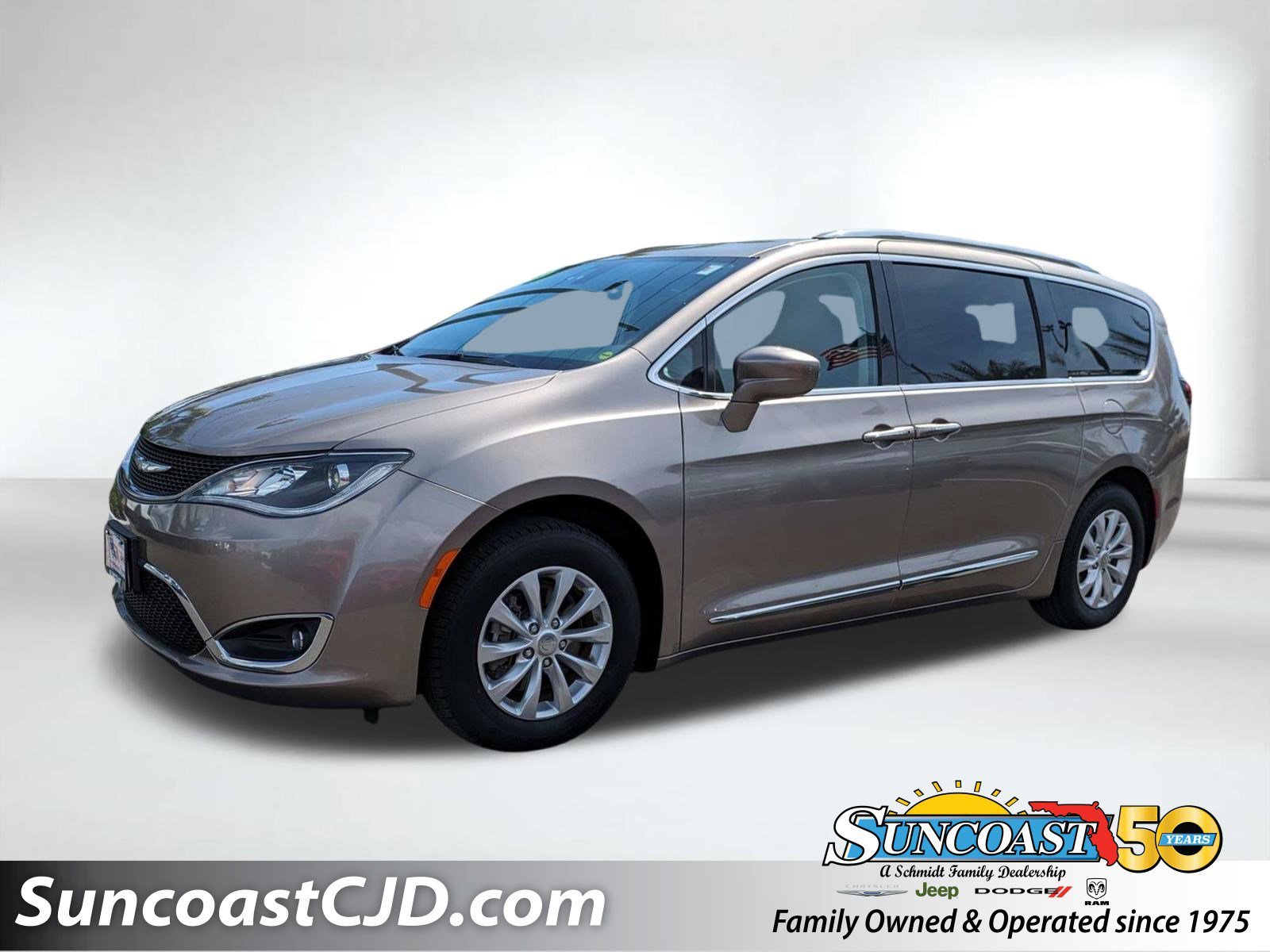 2018 Chrysler Pacifica Touring L's photo