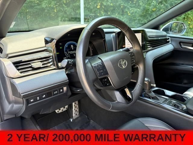 Used 2025 Ice Toyota SE image 72