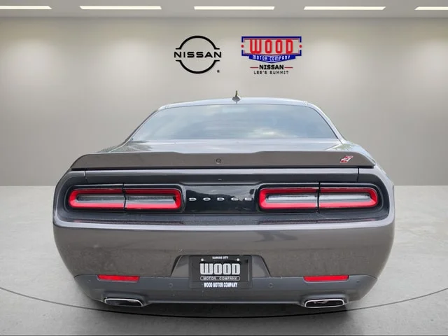 Used 2018 Granite Crystal Metallic Clearcoat Dodge GT image 3