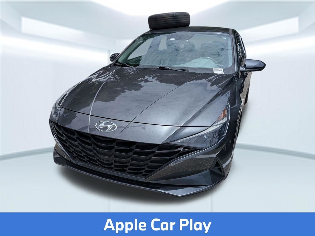 Used 2022 Gray Hyundai SEL image 2