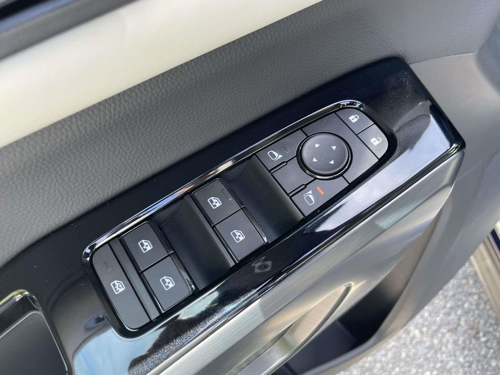 New 2026 Deep Ocean Blue Pearl Nissan SL image 19