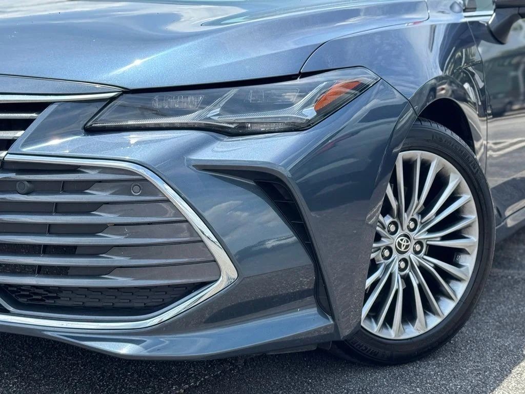 Certified Used 2022 Gray Toyota Limited image 5