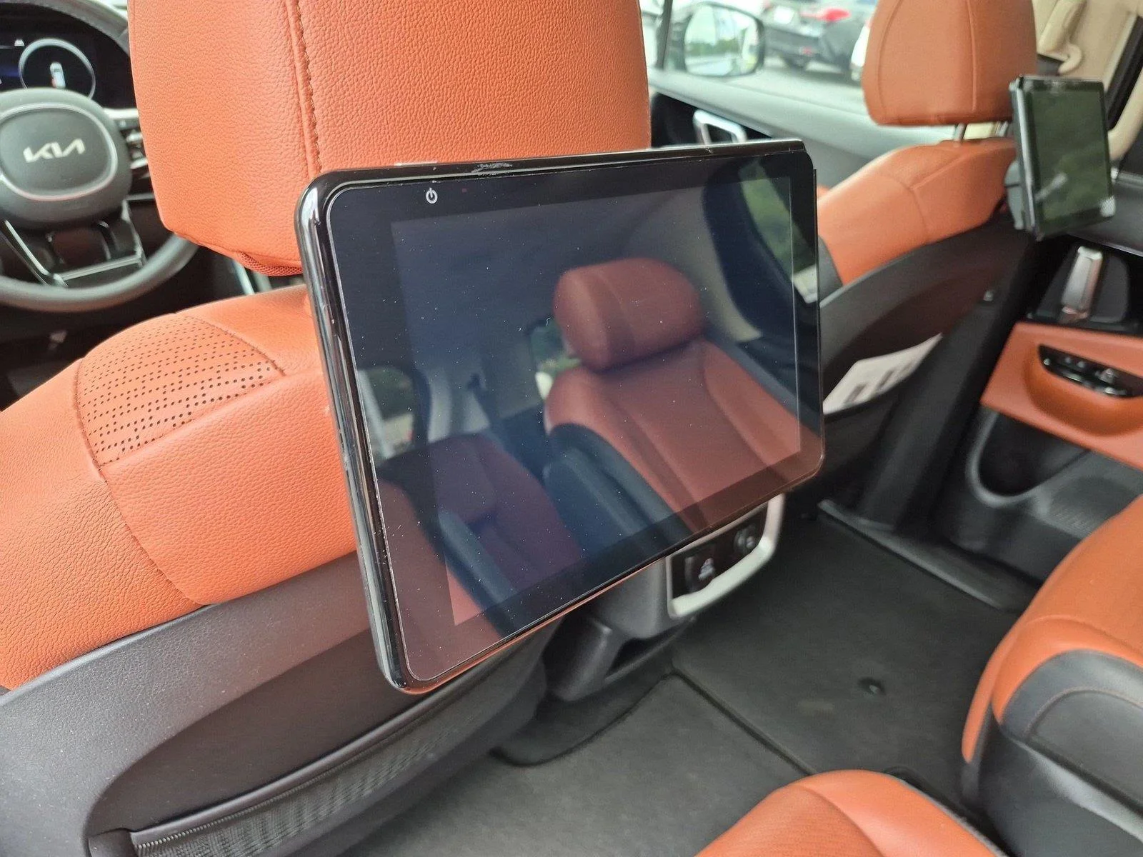 Used 2024 Aurora Black Pearl Kia SX Prestige image 32