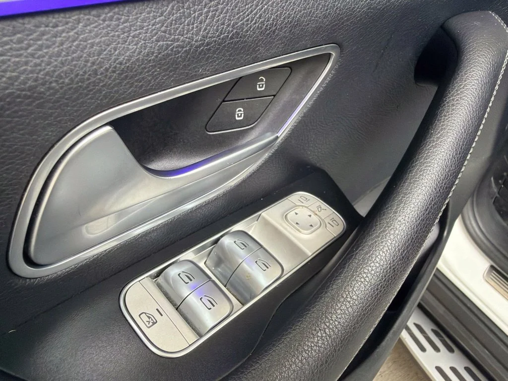 Used 2020 White Mercedes-Benz GLE 350 image 54