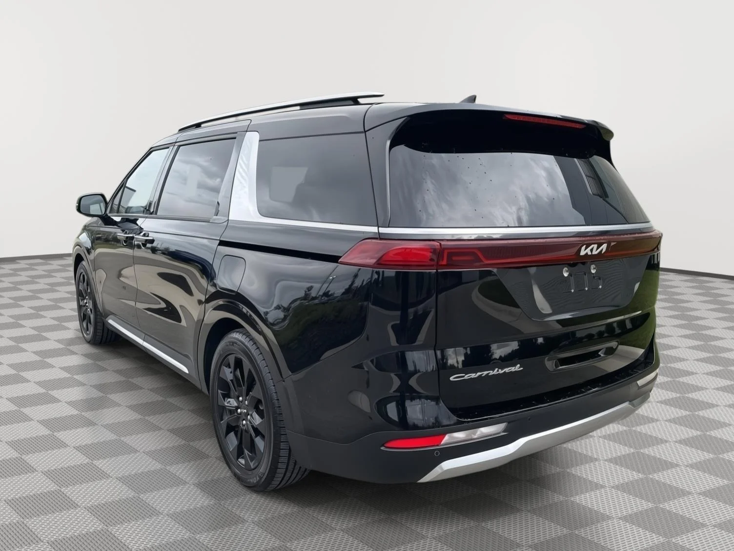Used 2022 Aurora Black Pearl Kia SX Prestige image 8