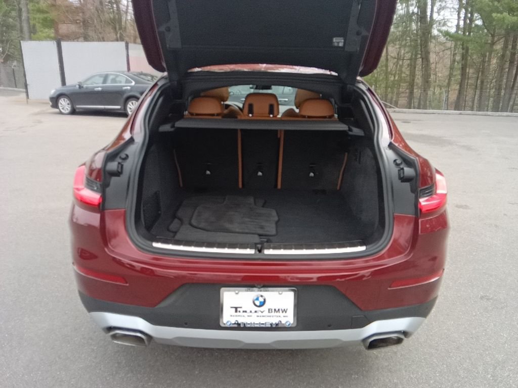 Used 2025 Aventurin Red Metallic BMW xDrive30i image 27