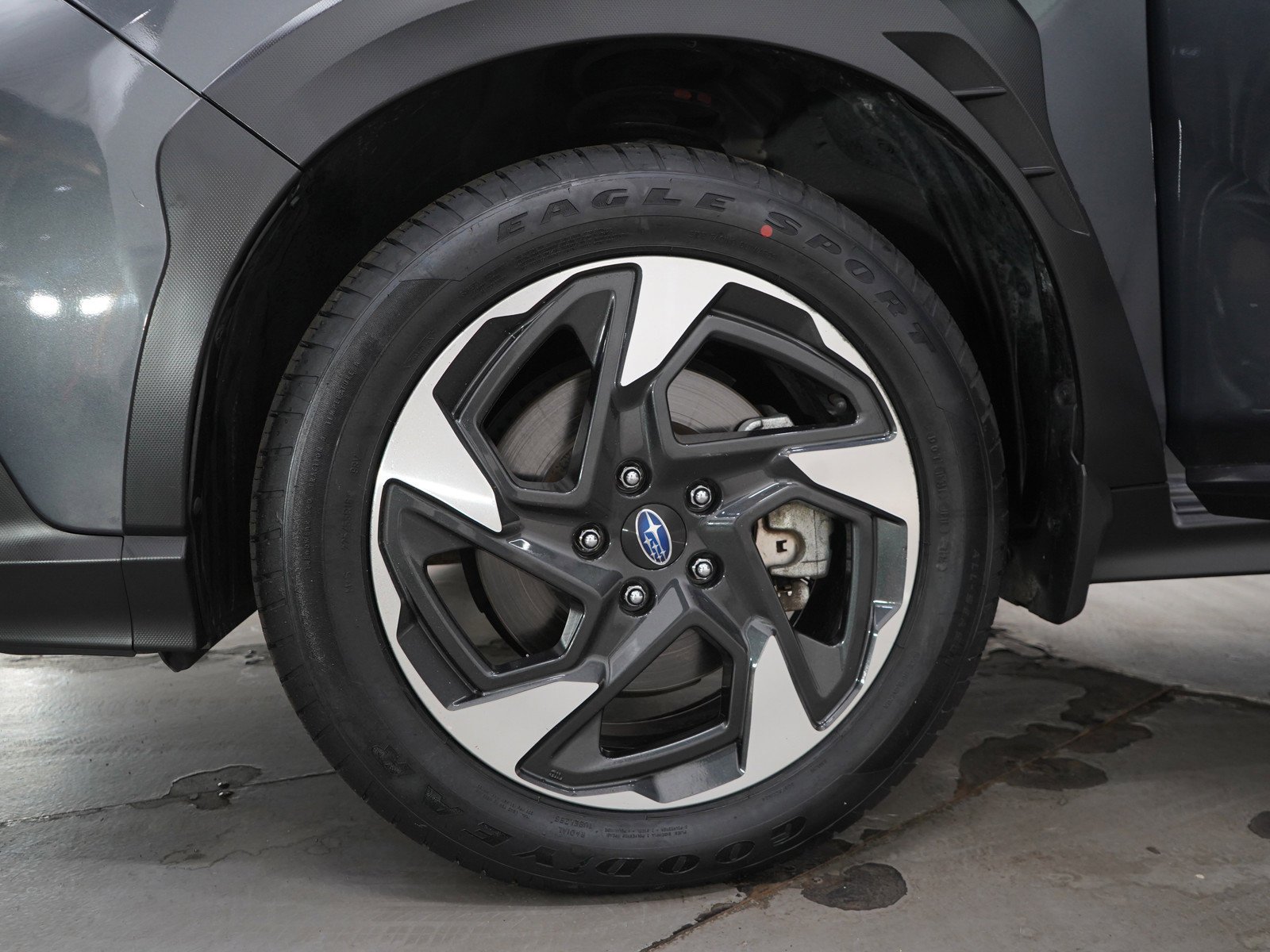 Used 2024 Magnetite Gray Metallic Subaru Limited image 30