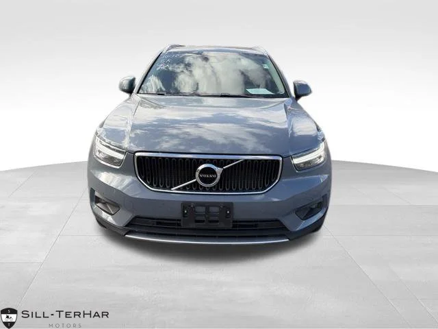 2021 Volvo XC40 Momentum