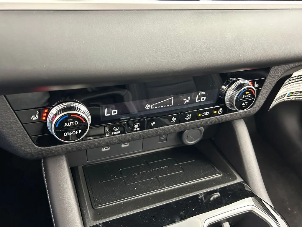 2026 Mitsubishi Outlander SE - Photo 28
