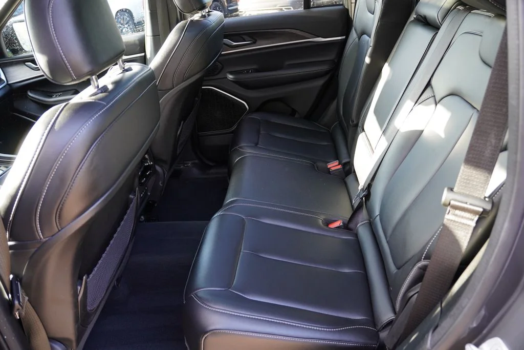 Used 2026 Baltic Gray Metallic Clearcoat Jeep Limited image 17