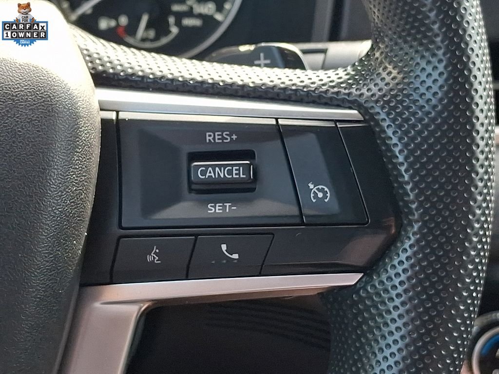 Used 2022 Black Mitsubishi ES image 21