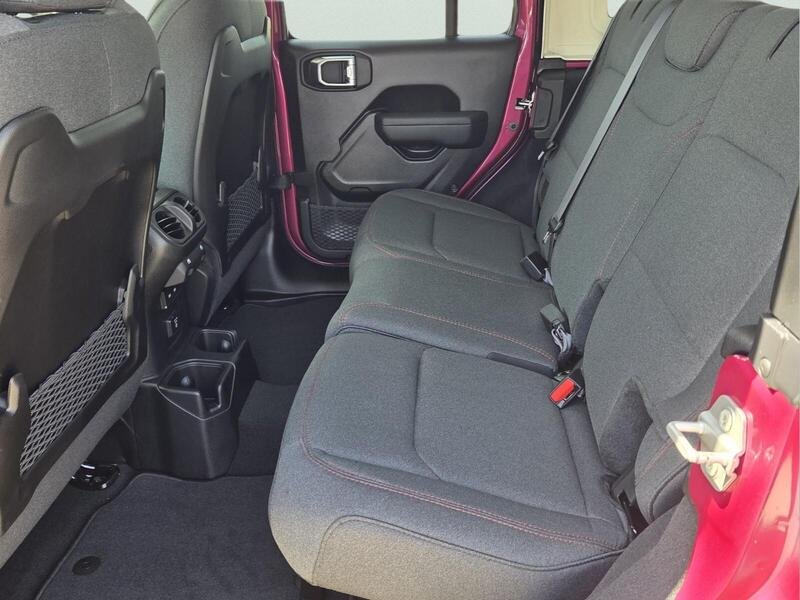 New 2026 Tuscadero Pearlcoat Jeep RUBICON 4 DOOR 4X4 image 11