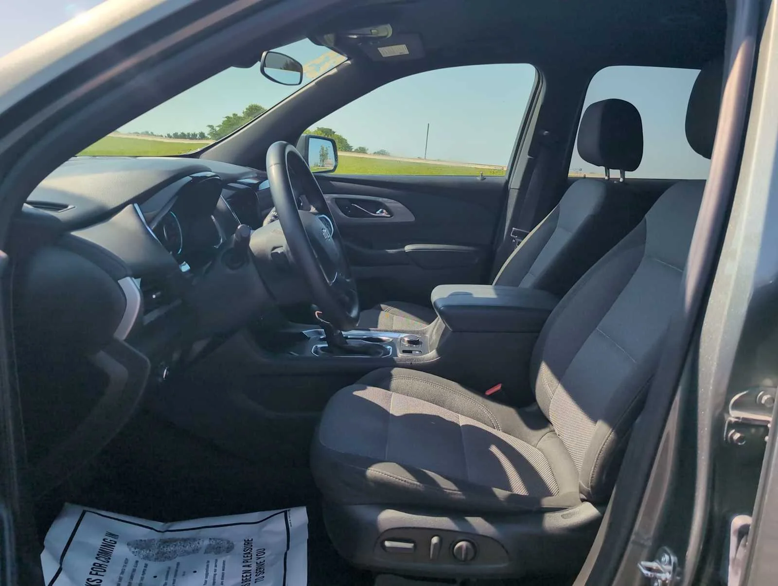 Used 2023 Silver Sage Metallic Chevrolet LT Cloth image 19