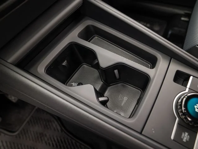 New 2026 White/off-white Volkswagen 2.0T SE image 19