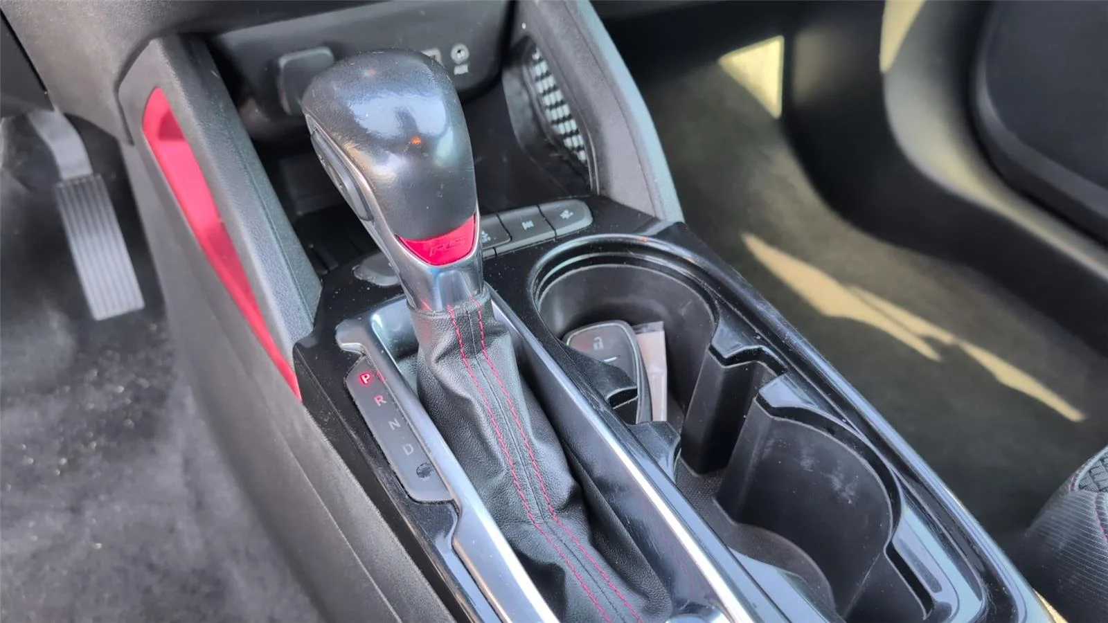Used 2021 SATIN STEEL METALLIC Chevrolet RS image 18