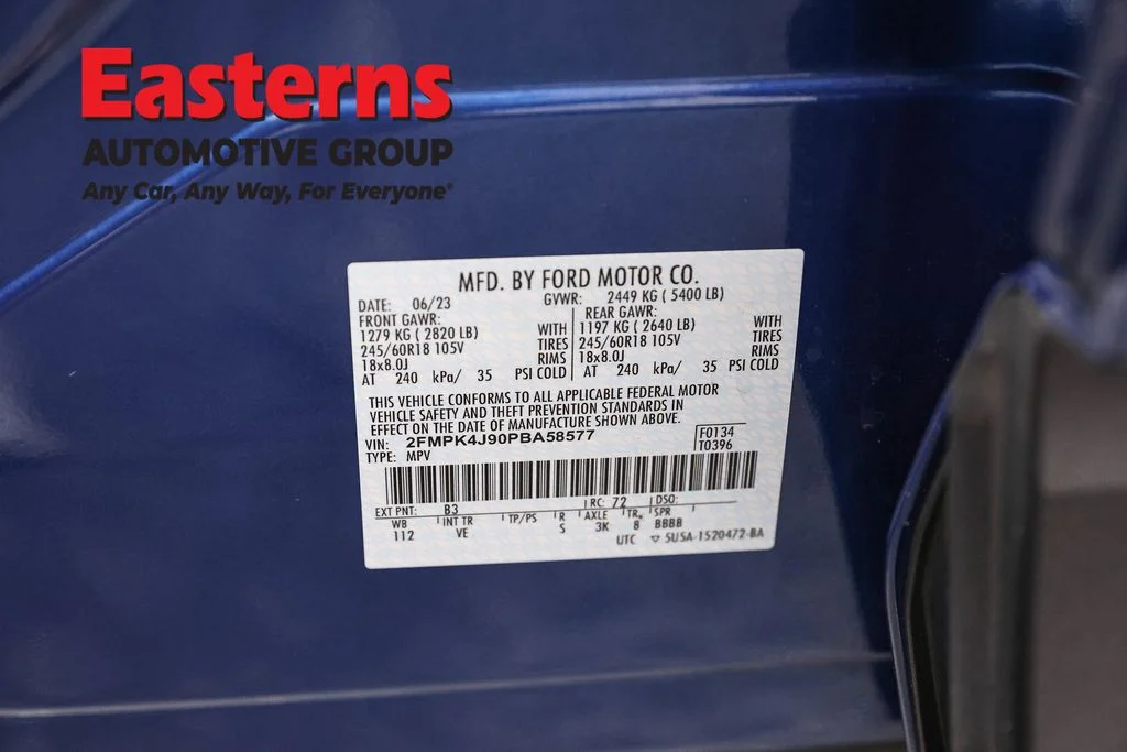 Used 2023 Blue Ford SEL image 34
