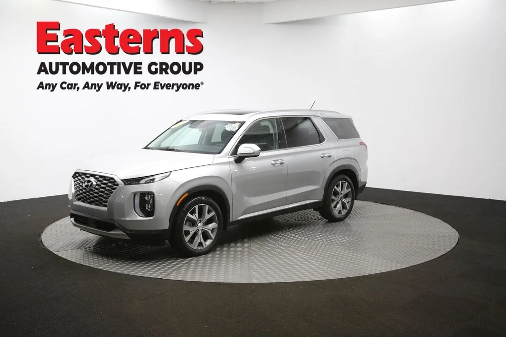 Used 2022 Silver Hyundai SEL image 55