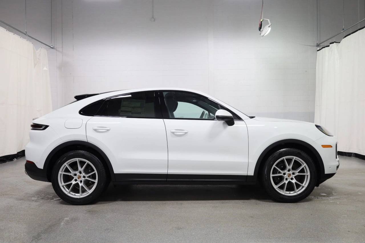 New 2026 White Porsche Coupe image 10