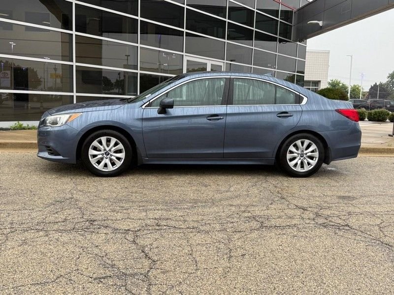 Used 2016 Twilight Blue Metallic Subaru 2.5i image 6