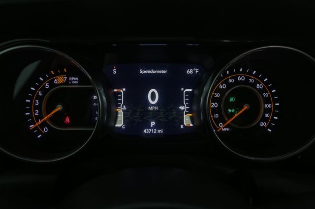 Used 2023 Black Jeep Sport image 31
