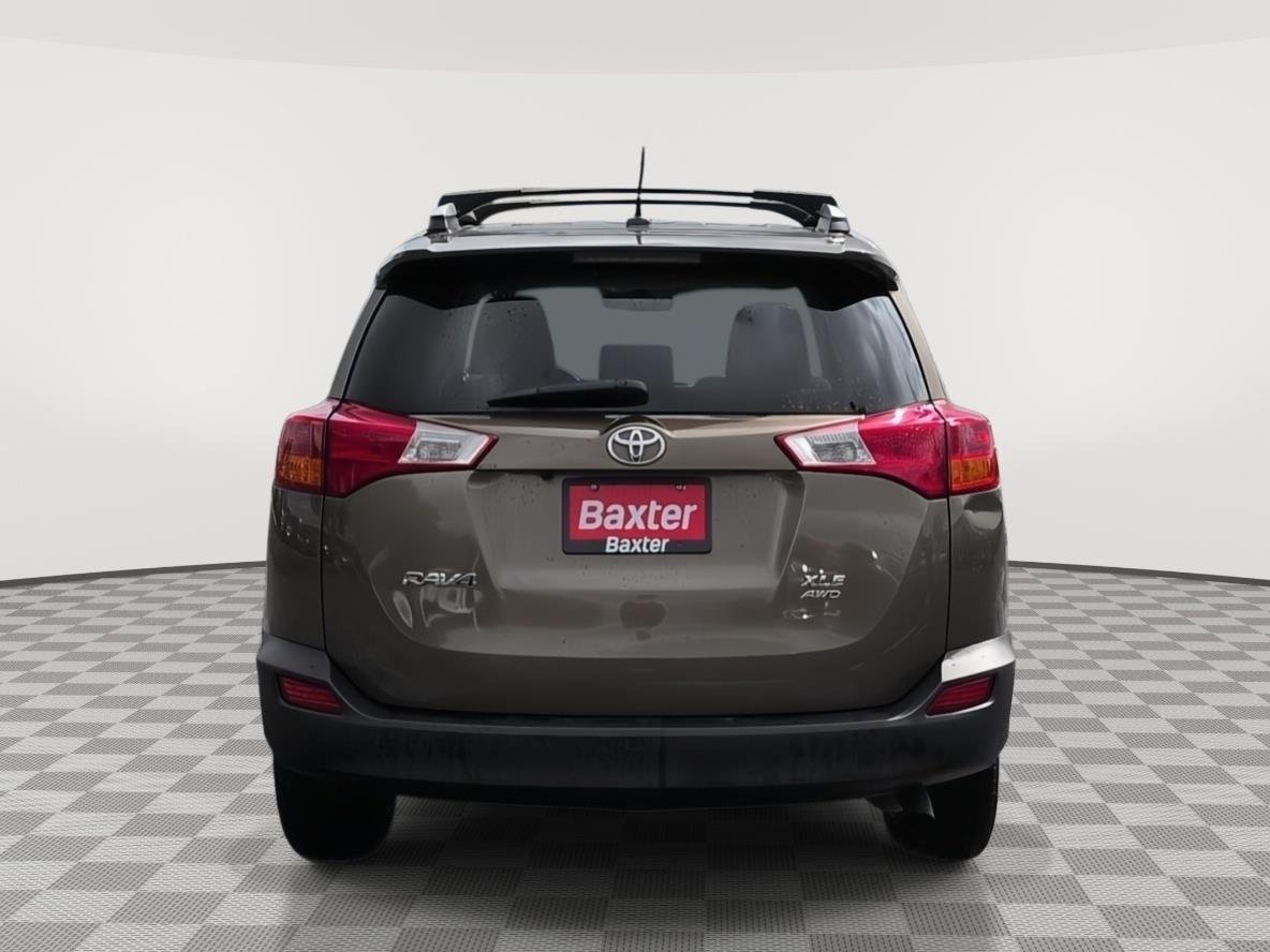 Used 2015 Pyrite Mica Toyota XLE image 19