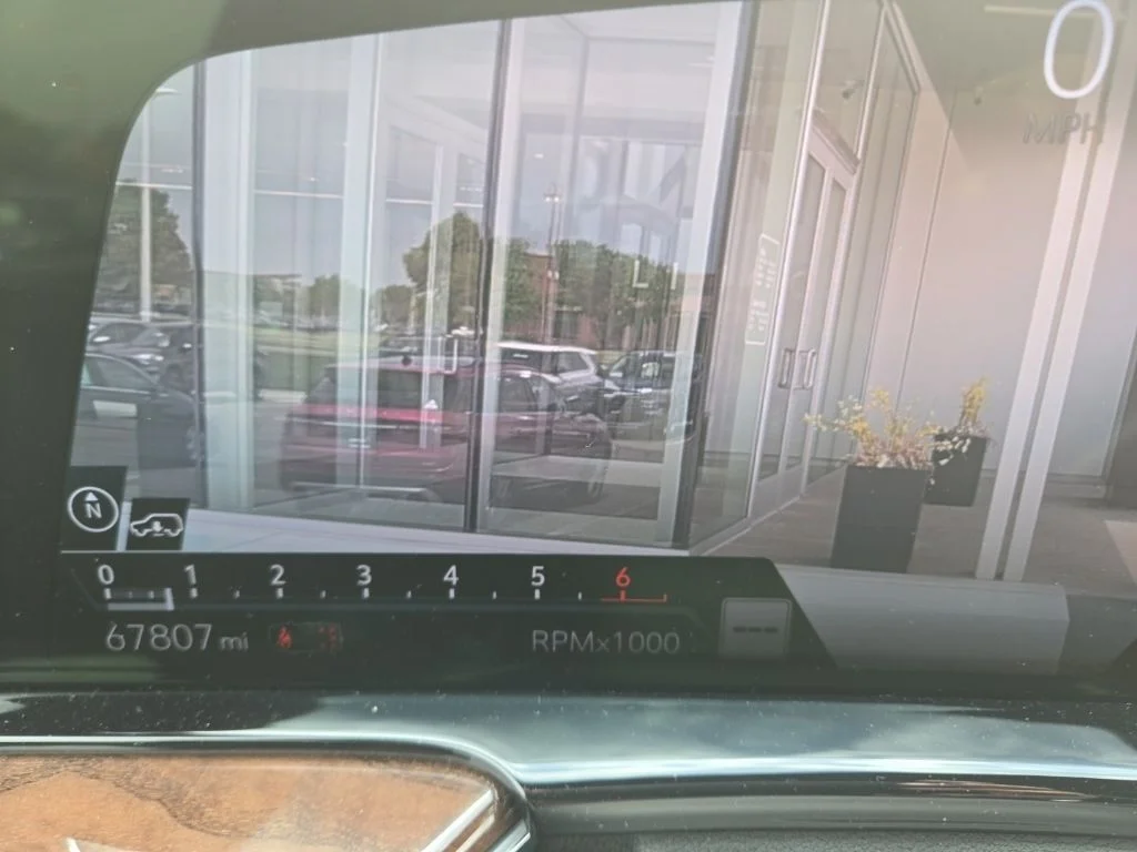 Used 2021 Red Cadillac Sport Platinum image 11