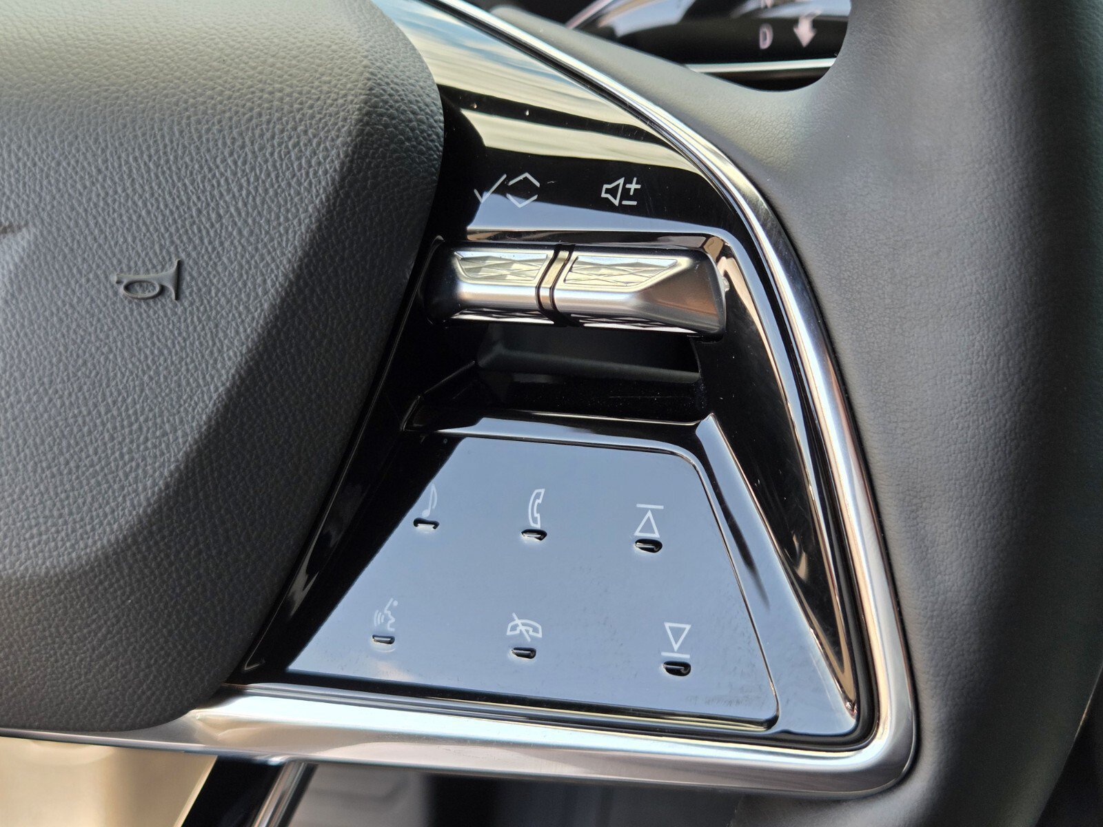 New 2026 Argent Silver Metallic Cadillac Premium Sport image 23