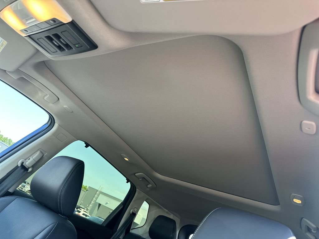 Certified Used 2023 Blue Nissan Platinum image 28