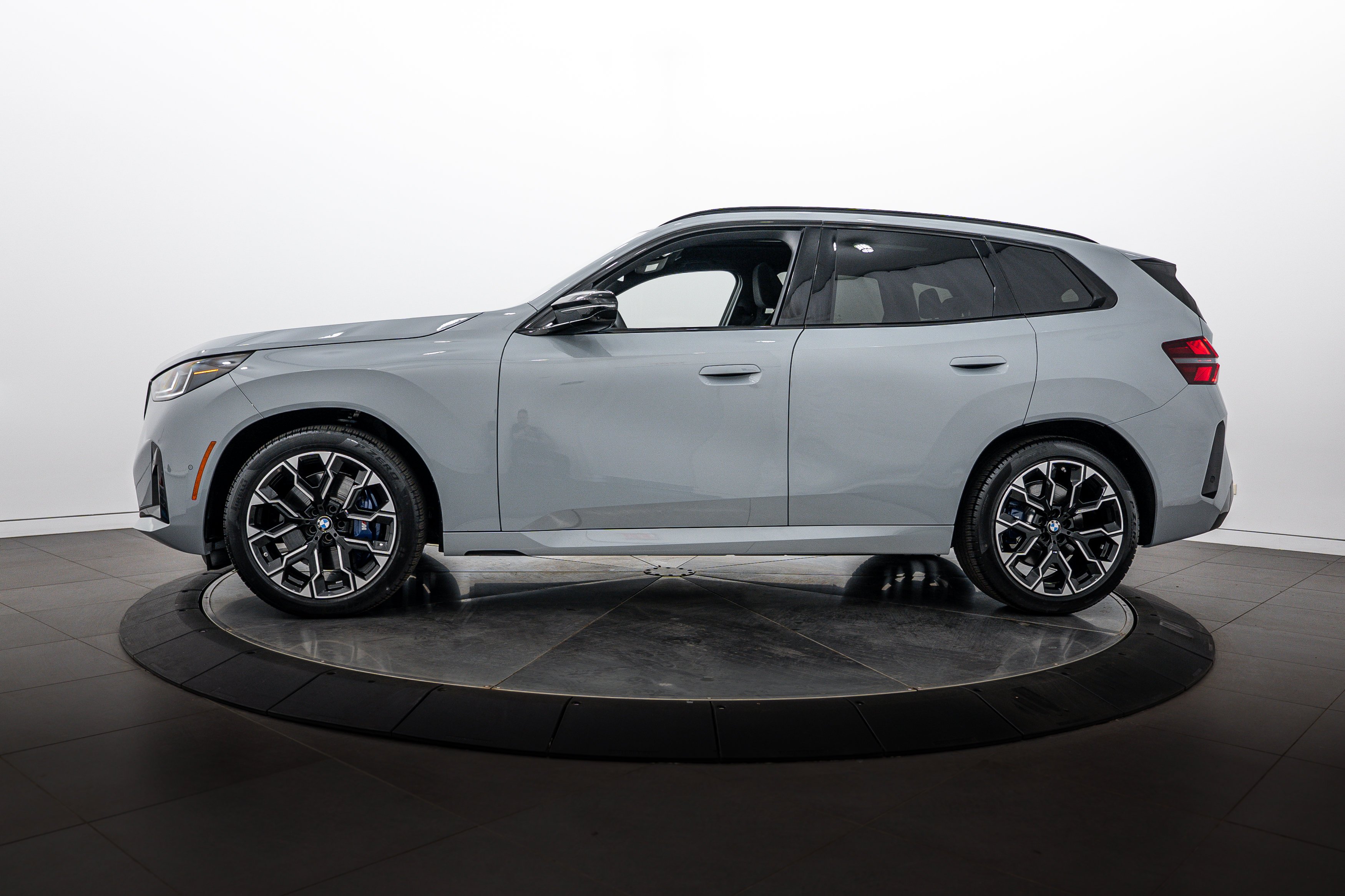 Used 2025 Brooklyn Grey Metallic BMW M50 xDrive image 6
