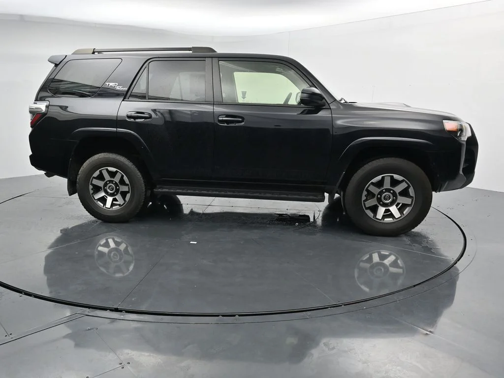 2024 Toyota 4Runner TRD Off-Road - Photo 9