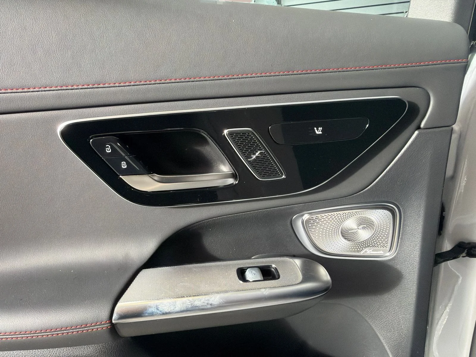 New 2026 White Mercedes-Benz AMG GLC 43 4MATIC Coupe image 15