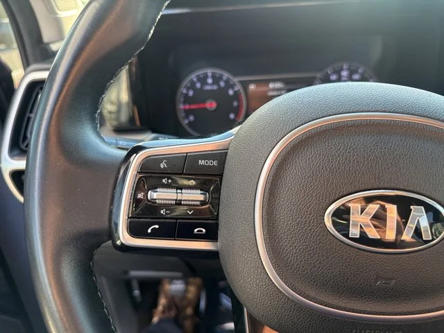 Used 2021 Silver Kia S image 19