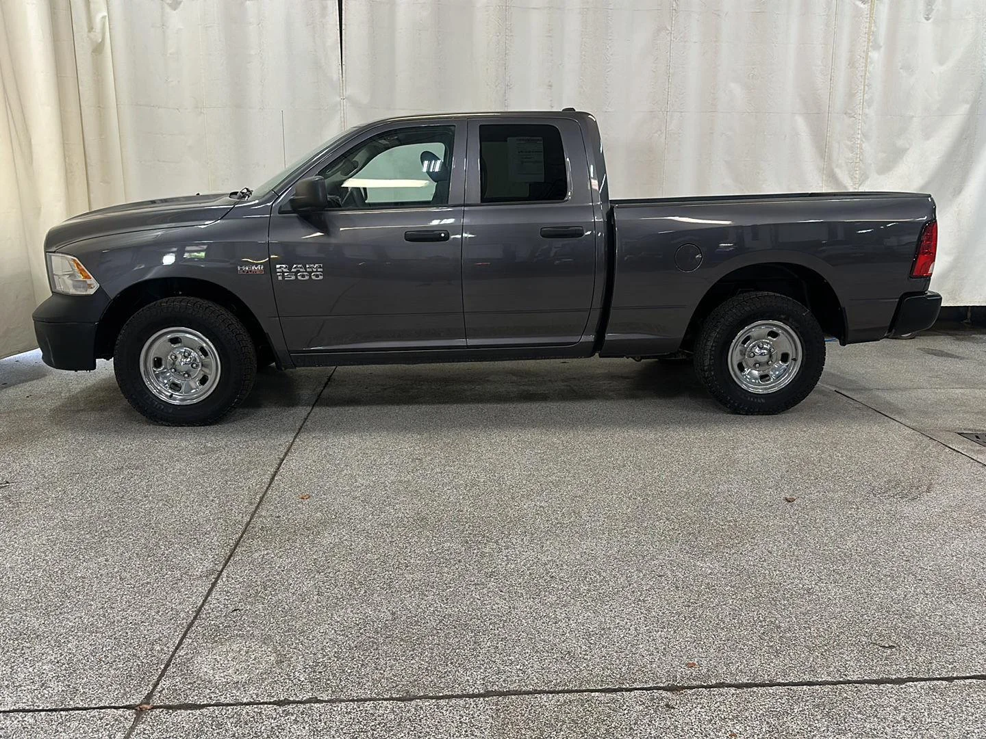Used 2018 RAM Ram 1500 Pickup Tradesman with VIN 1C6RR7FT1JS315815 for sale in Waconia, Minnesota