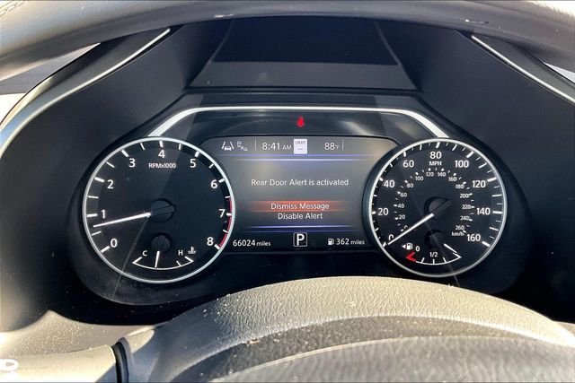 Used 2021 Red Nissan Platinum image 20