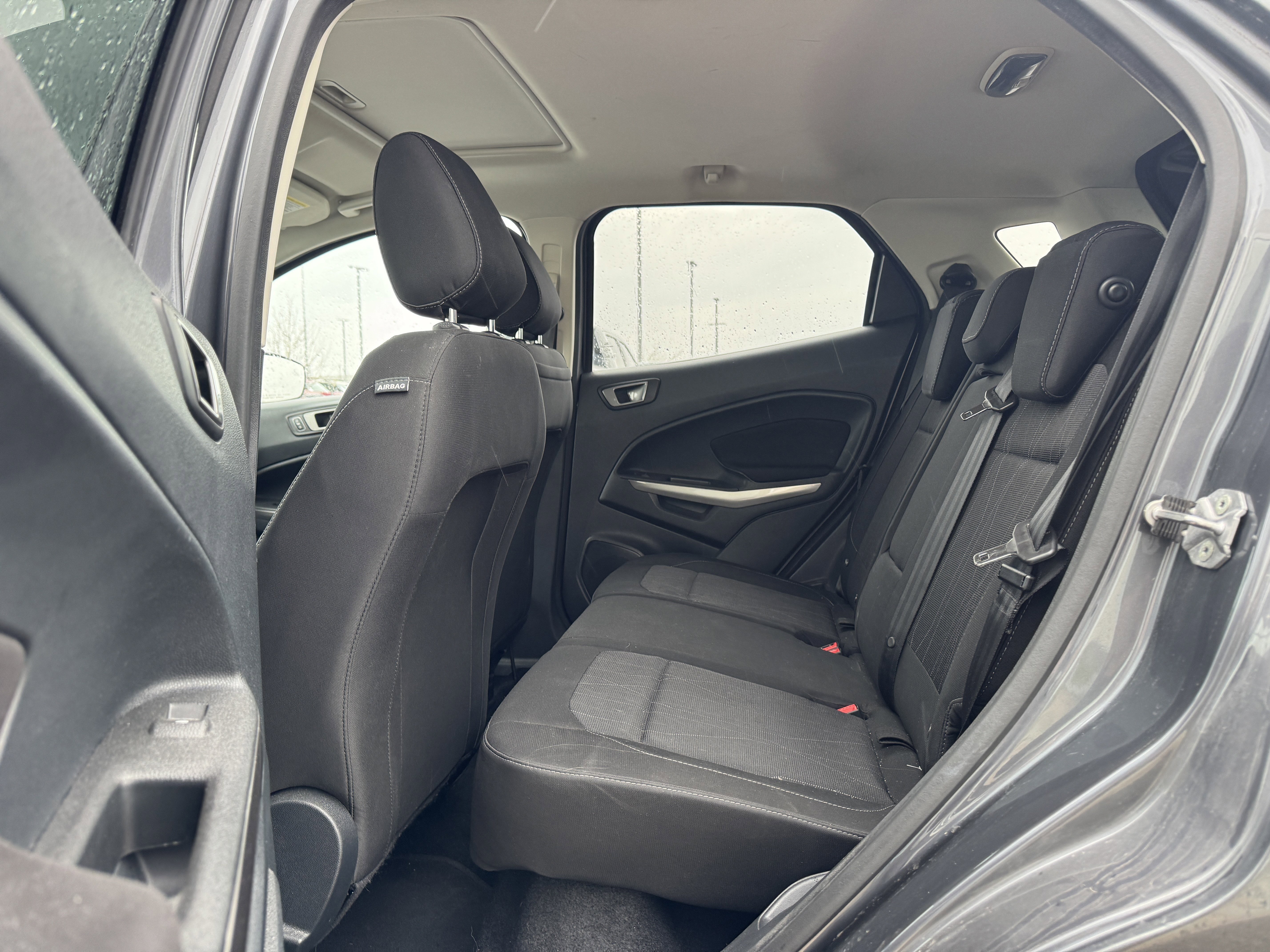 Used 2020 Smoke Metallic Ford SE image 7