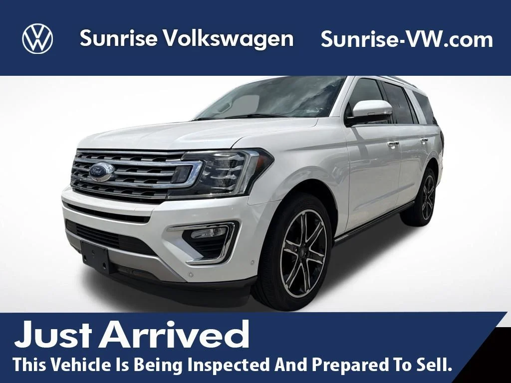 Used 2019 White Platinum Clearcoat Metallic Ford Limited image 1