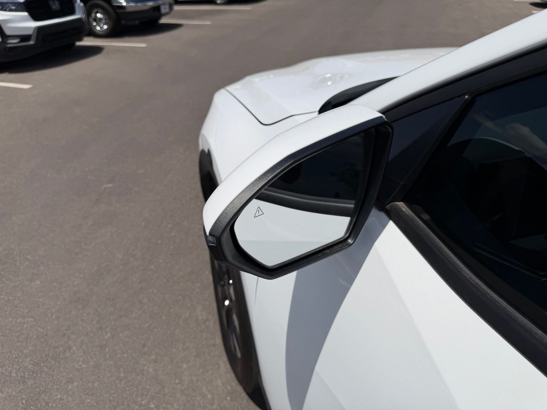 Certified Used 2025 White Hyundai SEL image 16