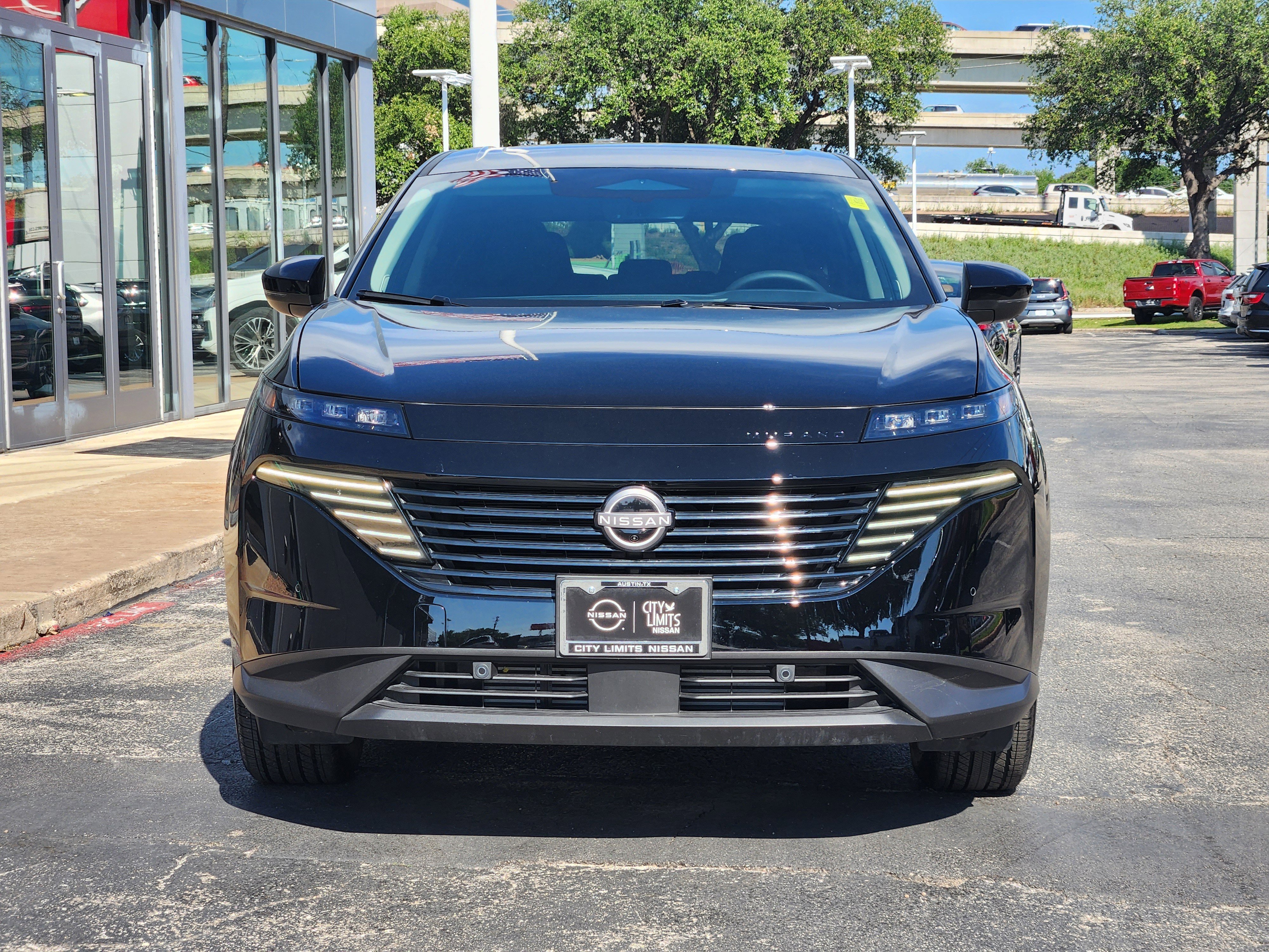 Certified Used 2026 Super Black Nissan SL image 2