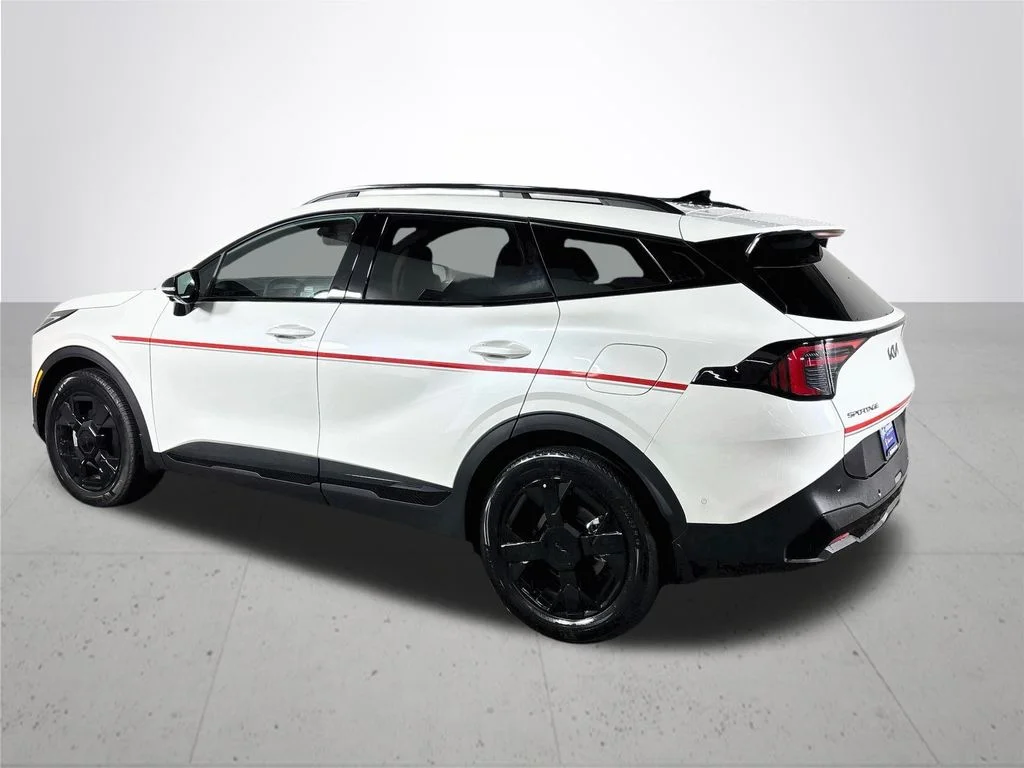 New 2026 Snow White Pearl Kia X-Line Prestige image 8