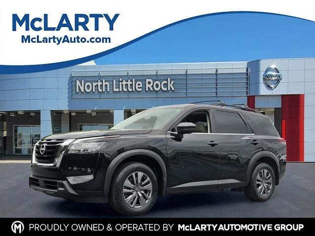 2023 Nissan Pathfinder SV 2WD's photo