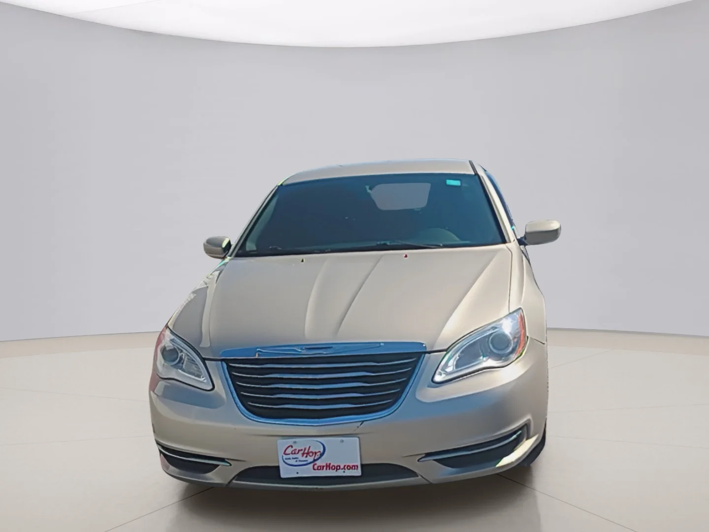 Used 2014 Gold Chrysler LX image 8